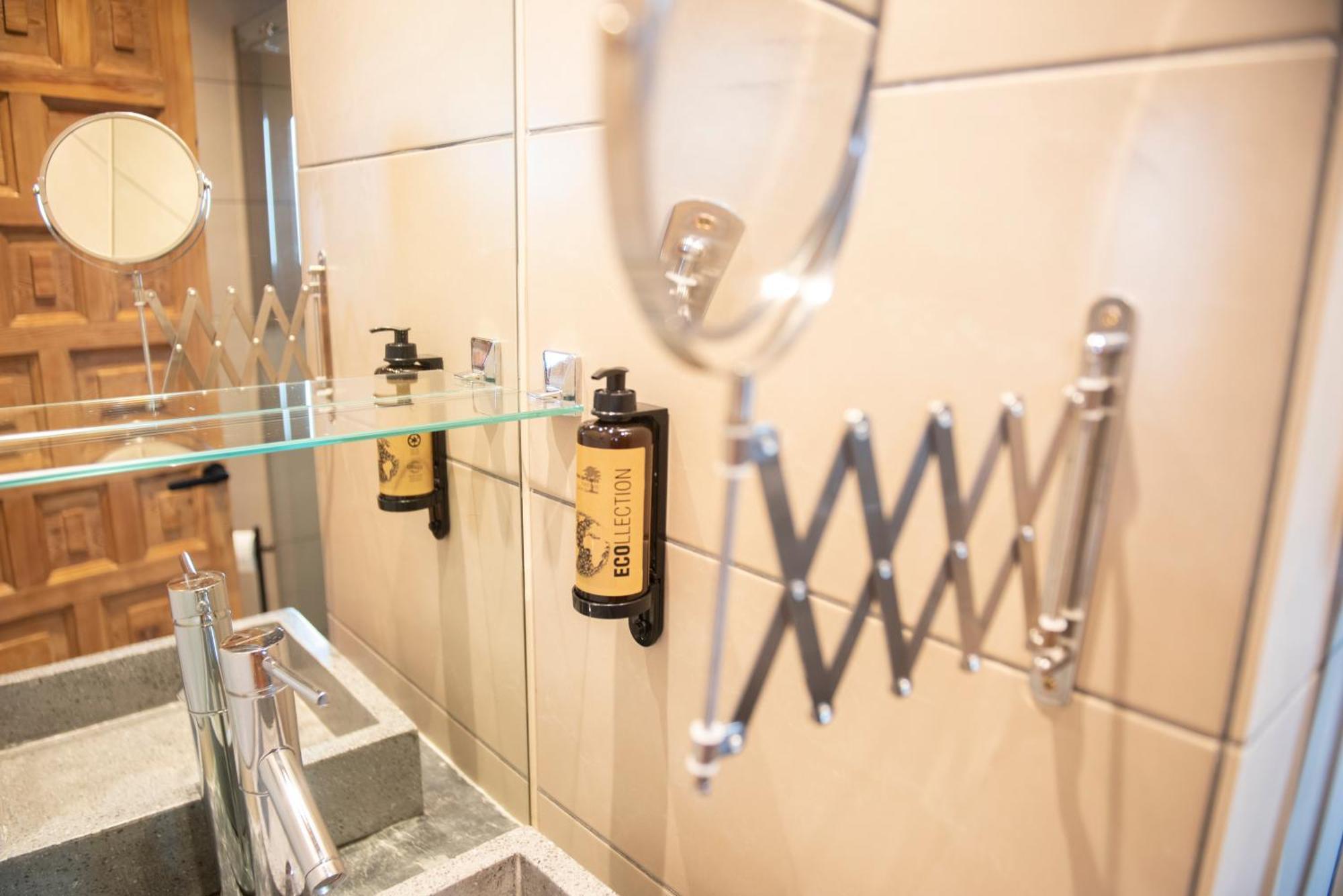 Sant Julià de Lòria Borda Conangle Mountain Lodge מראה חיצוני תמונה